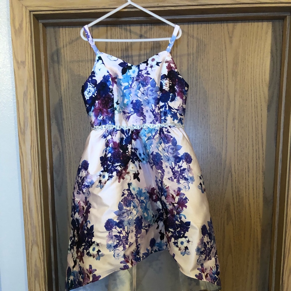 Girls dress size 10